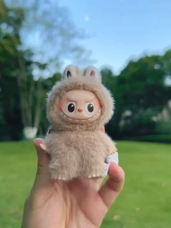 Labubu 4.0 Pin for Love Single Letter B | Mix & Match Bundle Build Your Set - Picture 2 of 3